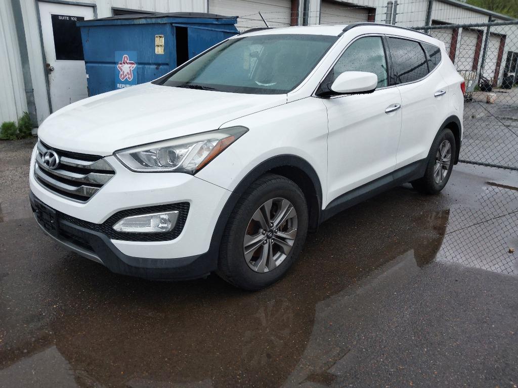 2016 Hyundai Santa Fe Sport's photo