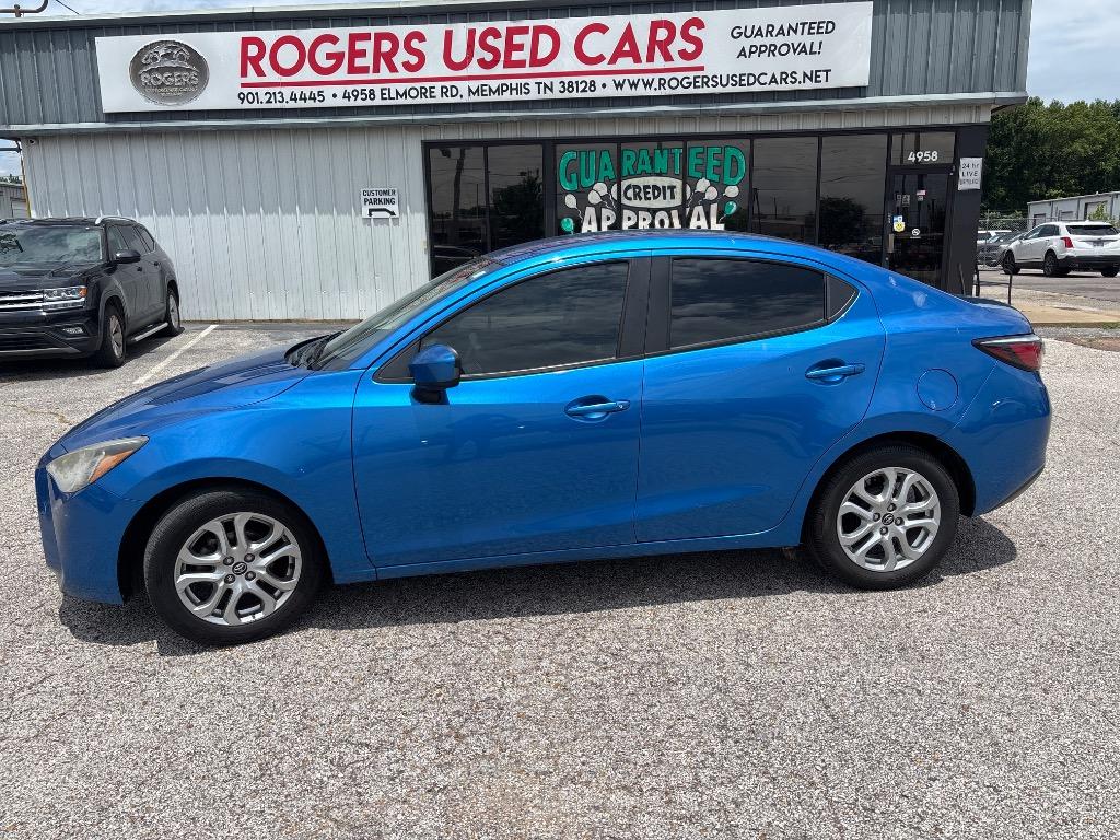 2017 Toyota Yaris iA Base's photo